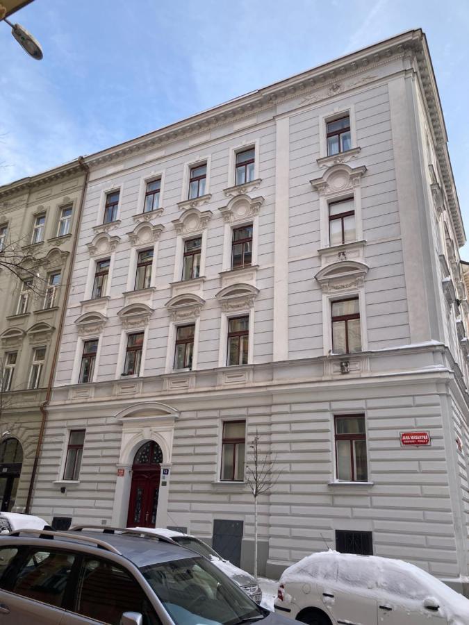 Apartment Jana Masaryka Prague Exterior photo